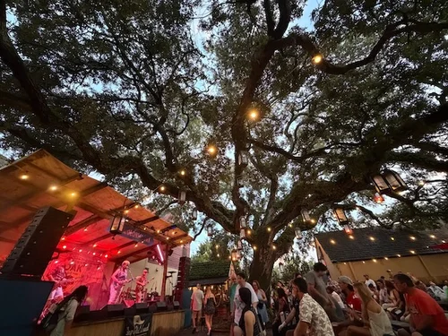 Colonial Oak Music Park 600px 2